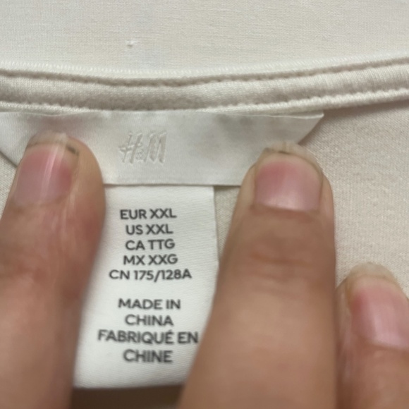 H&M Womens Cream Colored Long Sleeve Bodysuit V-Neck Size XXL - Picture 9 of 9